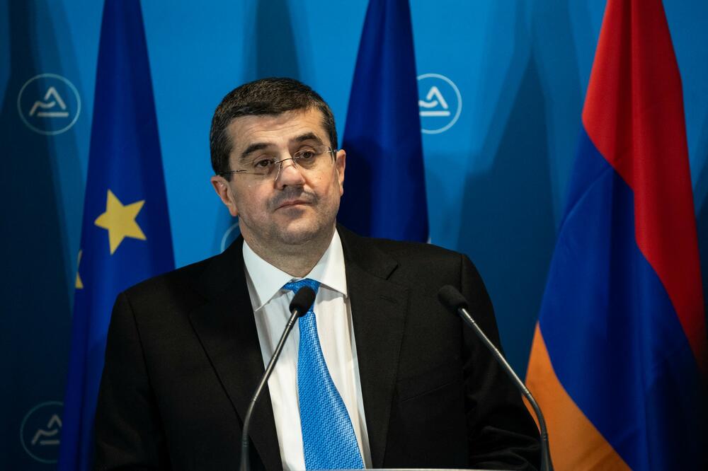 UHAPŠEN BIVŠI LIDER NAGORNO-KARABAHA!