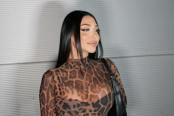 MAJA MARINKOVIĆ UVIJA NOVU ZADNJICU OKO VODITELJA: Uhvaćeni na DELU, on vidno RASPOLOŽEN, nije ih bio STID