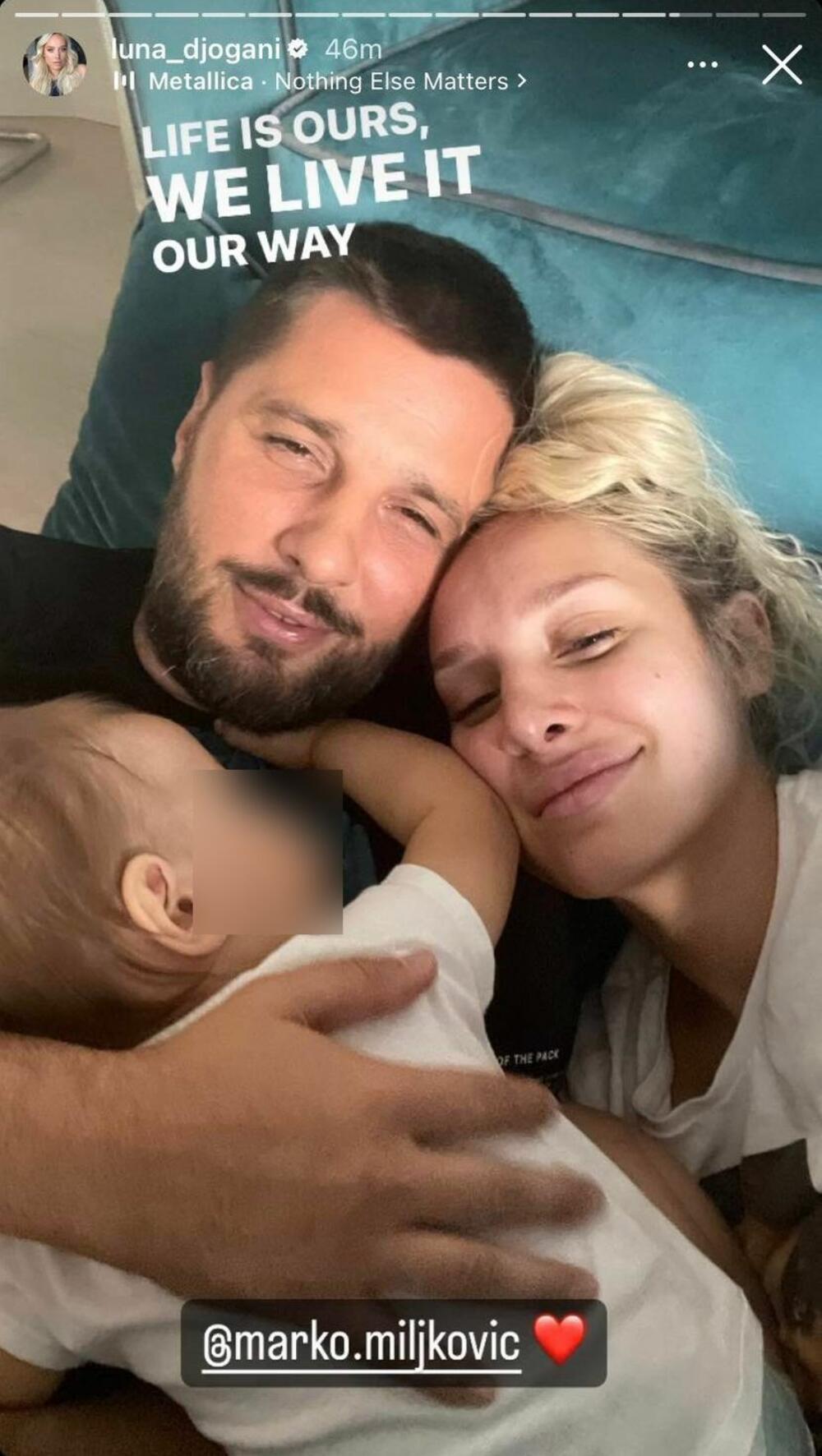 Luna Đogani sa porodicom