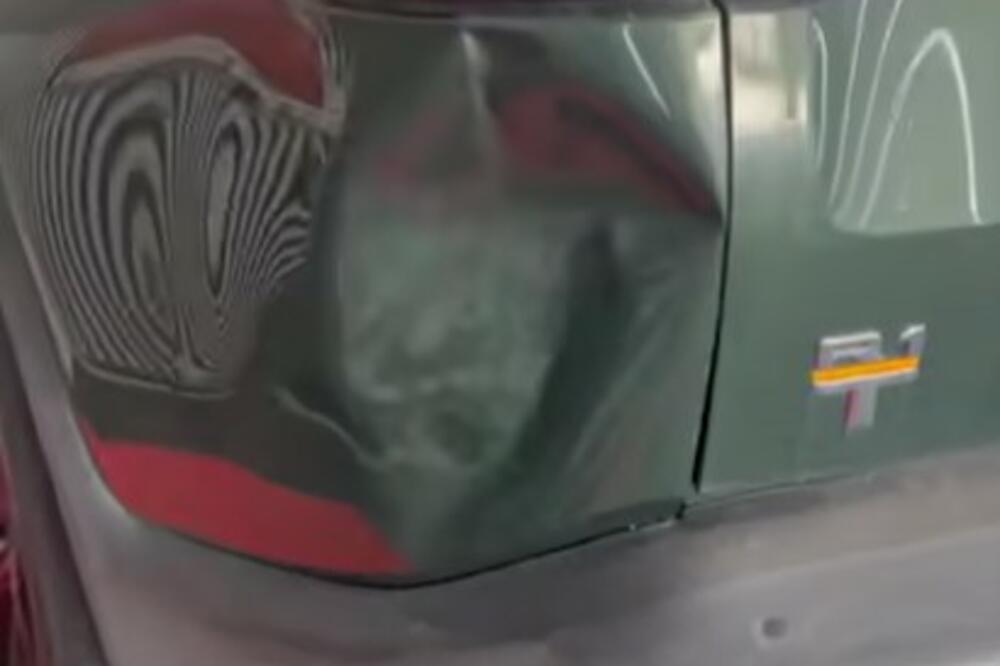 HTELI DA GA ODERU ZA POPRAVKU AUTOMOBILA: Ovaj čovek je smislio način da sredi vozilo jeftinije, POGLEDAJTE SAMO