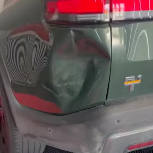 HTELI DA GA ODERU ZA POPRAVKU AUTOMOBILA: Ovaj čovek je smislio način da sredi vozilo jeftinije, POGLEDAJTE SAMO