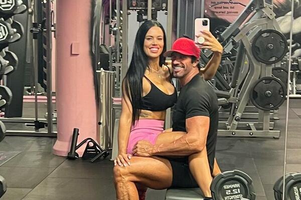 KRALJ ORGIJA OTKRIO PRLJAVIJE TAJNE VILE BLUDA: Devojke moraju da ISPUNE OVA STROGA PRAVILA da bi bile sa NJIM