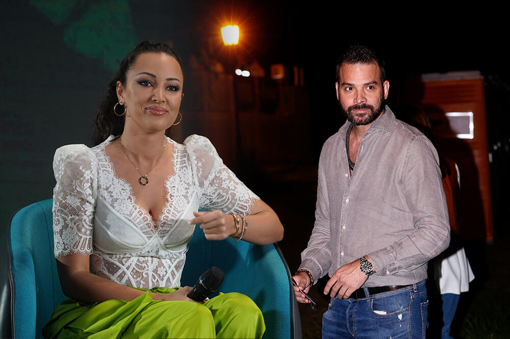 MAJKA VIŠE NE ŽELI DA ĆUTI, OTKRILA SVE O ODNOSU PRIJOVIĆKE I FILIPA: Svašta se ŠUŠKALO, a ovo je ISTINA