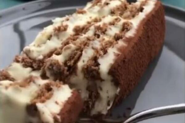 OVAKO SU PRAVE DOMAĆICE NEKAD PRAVILE ŠVALER TORTU: Jedino ovako vam KORE NEĆE BITI SUVE