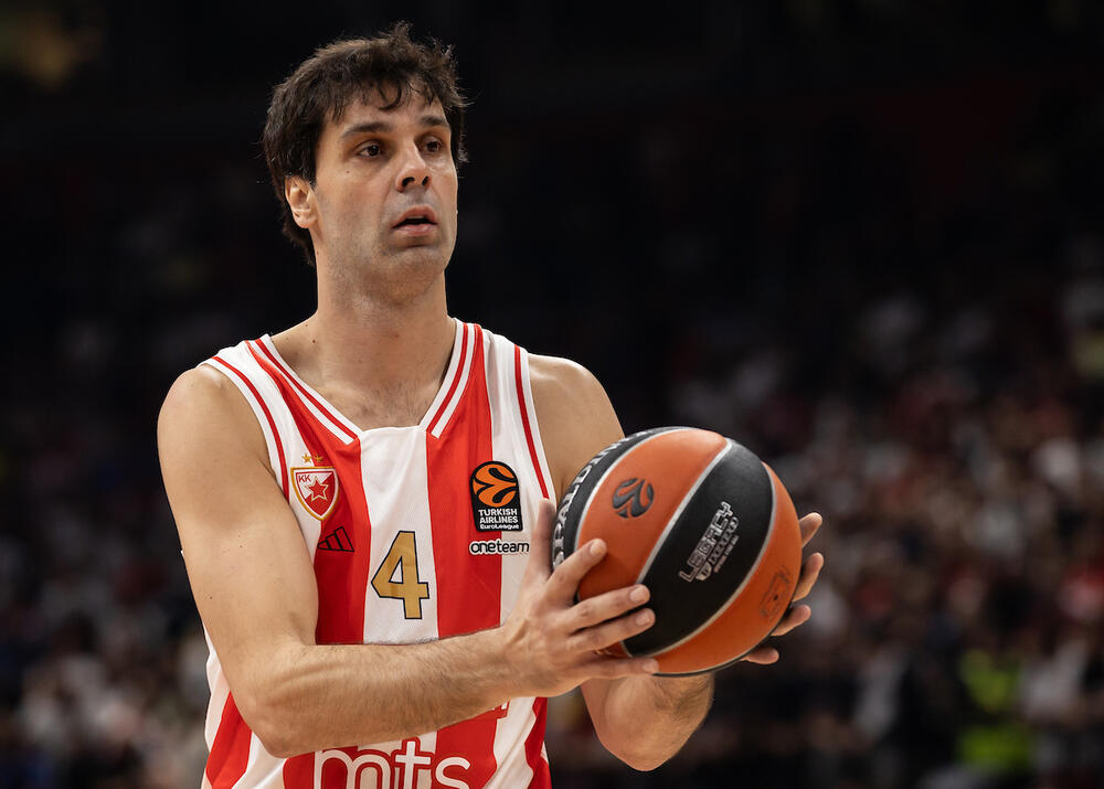 KK Crvena zvezda, Miloš Teodosić