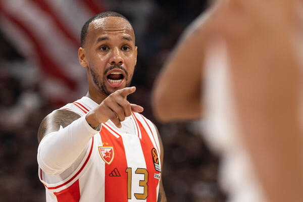 "NAVIJAČI? O ČOVEČE!" Nejpir oduševljen atmosferom (VIDEO)