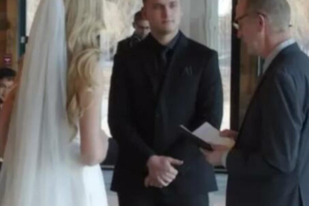 MLADA USRED VENČANJA IZVADILA PIŠTOLJ: Matičar postavio 1 PITANJE, a onda nastao MUK, kakva SCENA! (VIDEO)