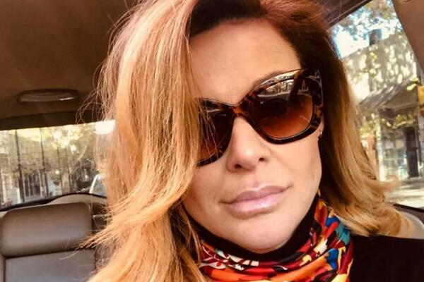 POZNATA BIVŠA MISICA UMRLA U 48. GODINI: Imala MOŽDANI UDAR, a sumnja se da ga je izazvala PLASTIČNA OPERACIJA