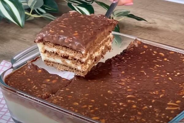 Vrhunska čokoladna fantazija gotova za samo 5 minuta! Savršen kolač za sve prilike, domaćice se otimaju za recept