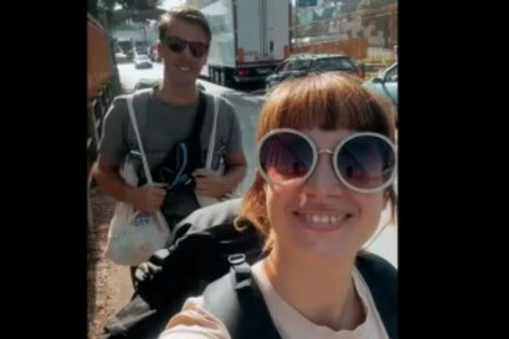 OBILAZE SVET SA MALO NOVCA: Par iz Banjaluke otkrio KAKO im TO polazi za RUKOM, evo šta su OBIŠLI! (VIDEO)