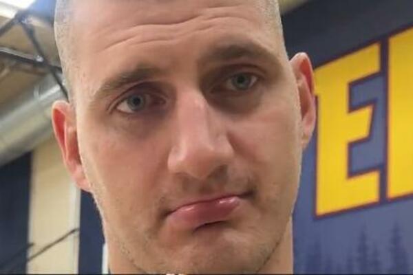 ŠTA JE SLEDEĆE? Jokić izgubio MVP trofej, zaboravio kad je proslava titule, a sada i OVO! (VIDEO)