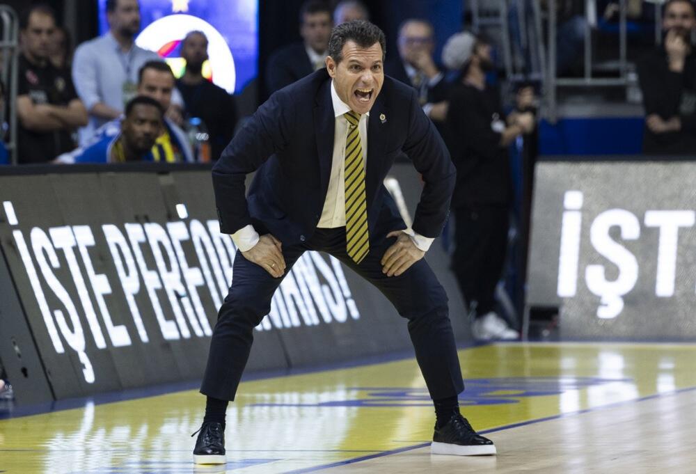 Dimitris Itudis na utakmici Fenerbahčea i Olimpije Milano