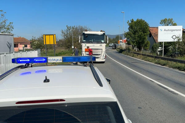 TEŽAK SUDAR CISTERNE I PIKAPA KOD ČAČKA: Ima povređenih (FOTO)