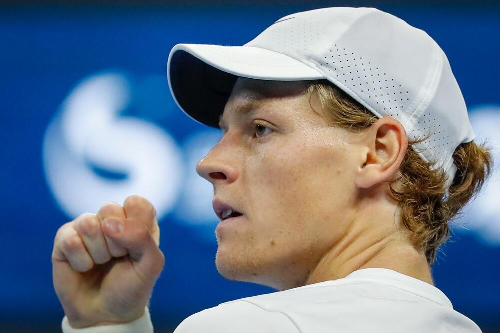 SINER SRUŠIO CICIPAS: Italijan u dva seta do prvog trijumfa!