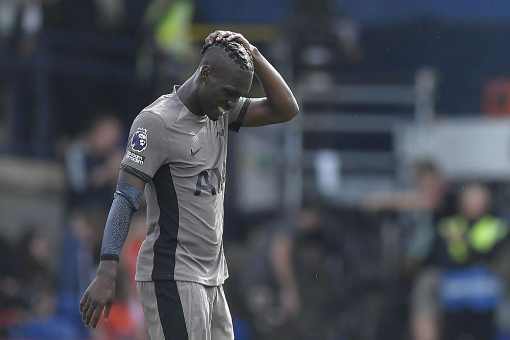 Reakcija Iva Bisume posle crvenog kartona