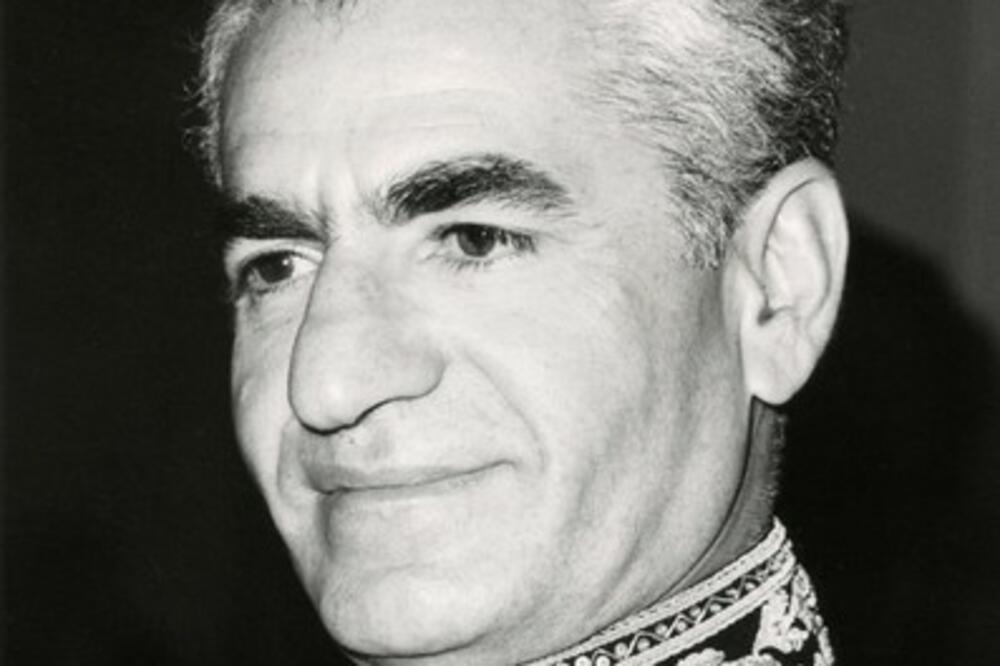 IRANSKI ŠAH JE MENJAO ŽENE KAO ČARAPE: Tajne njegove POSTELJE će vas ŠOKIRATI, bio je jedan od NAJPROMISKUITETNIJIH