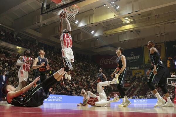 "OVO MI JE DRUGI RAT, BOMBE EKSPLODIRAJU, JEZIVO JE!" Bivši košarkaš Zvezde se javio iz skloništa u Tel Avivu VIDEO