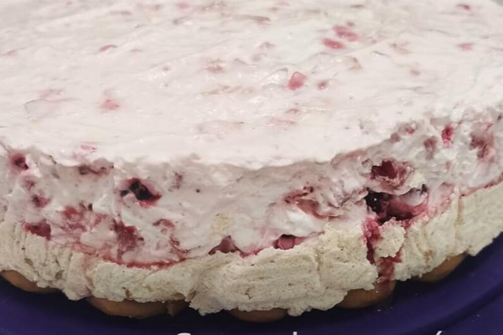 SRBI SE DAVE U PLAZMA TORTI, A OVAKVU JOŠ NISU JELI: Kada dodate OVO VOĆE biće još ukusnija