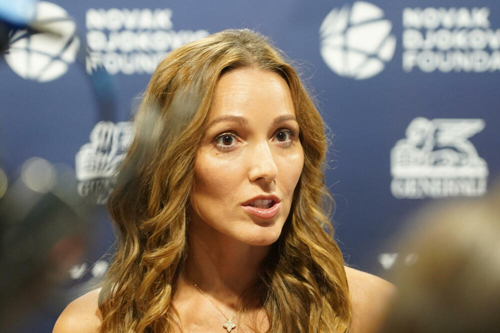 Jelena Đoković nikad iskrenije o odrastanju i porodičnim odnosima! Otkrila sve detalje: ''Dobijala sam batine...''