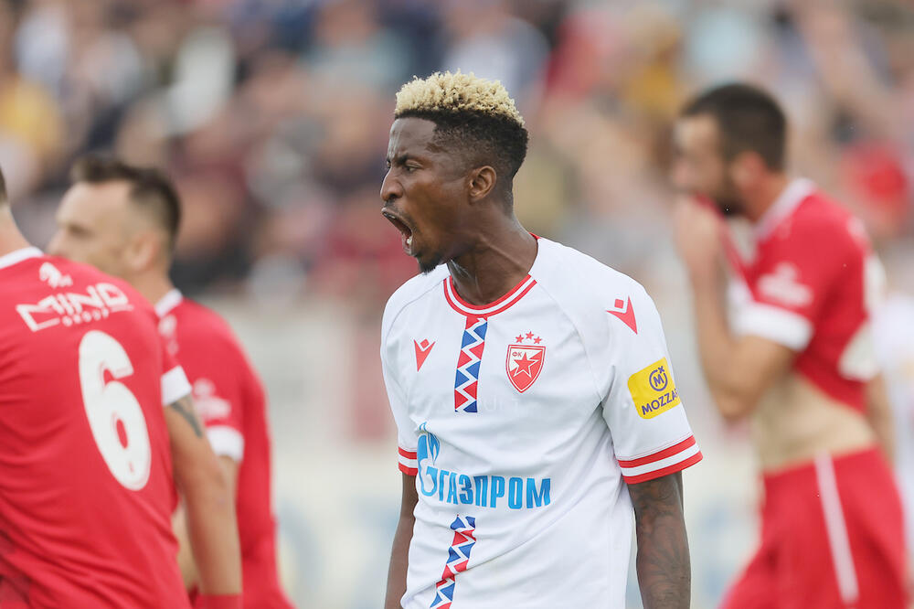 OLAJINKA ZA PET MINUTA NAPRAVIO DAR MAR: Pet golova za poluvreme! Ivanić majstorijom vratio prednost! (VIDEO)