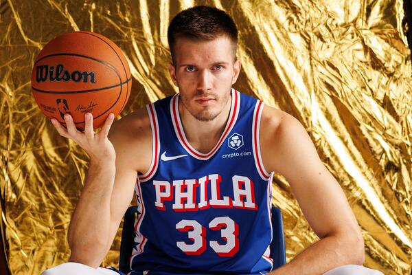 PETRUŠEV DOBIO OTKAZ: Skok za Sikserse, 3 poena za Kingse i ukupno 9 minuta i 18 sekundi u Filipovom NBA košmaru!