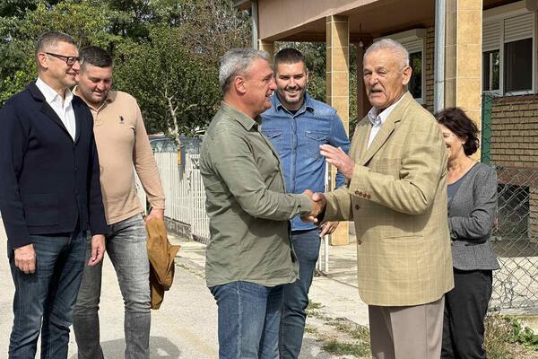 DEDA ĐURAĐ IZ ČAČKA JE PRAVI CAR: Ima 89 godina, ali to ga NIJE SPREČILO da POMOGNE KOMŠIJAMA! (FOTO)