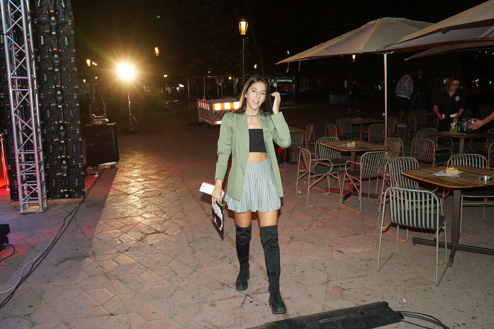 Lepotica je došla u krajnje kežual izdanju