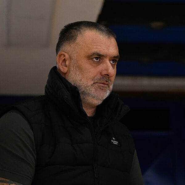 "SRBOMRZCI IZ CRNE GORE UŽIVAJU U BEOGRADU" Legenda sasula sve javno: "Pare, firme restorani, pa PREĐU GRANICU I.."