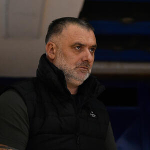 "SRBOMRZCI IZ CRNE GORE UŽIVAJU U BEOGRADU" Nenad sasuo sve javno: "Pare, firme restorani, pa PREĐU GRANICU I..."