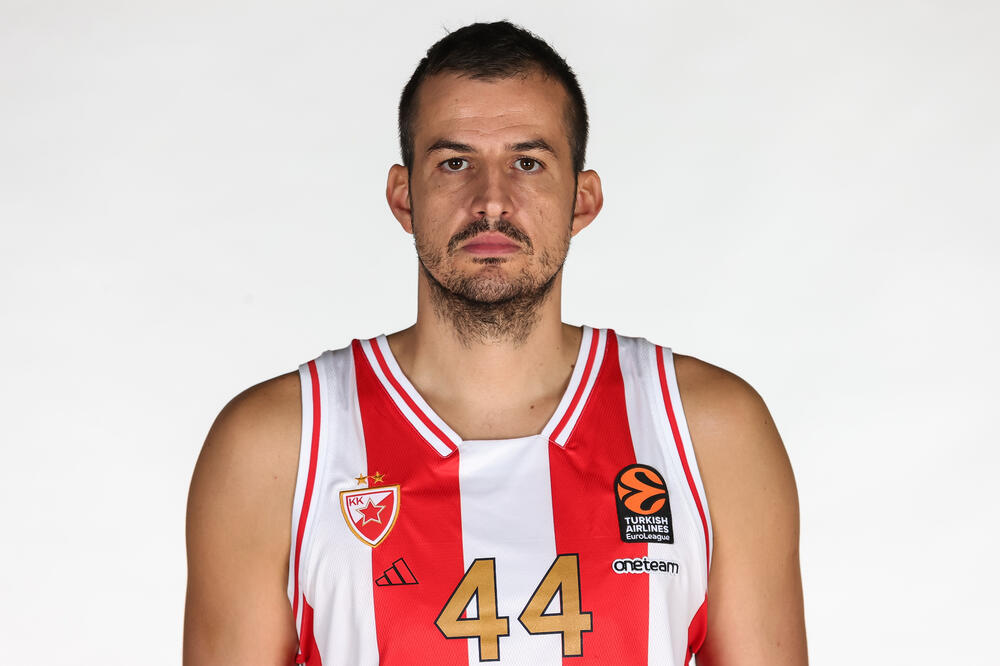 "ZAVRŠIO JE TAMO GDE JE I POČEO": Crvena zvezda biranim rečima ispratila Belog u penziju!