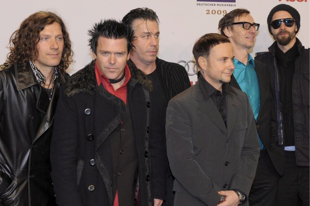 POLA SVETA IH OBOŽAVA, A POLA NE MOŽE DA IH SMISLI: Sve o grupi "Ramštajn" - OVAJ DETALJ sigurno niste znali