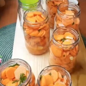 Recept za rendanu šargarepu u tegli: Pikantna zimnica za sve gurmane
