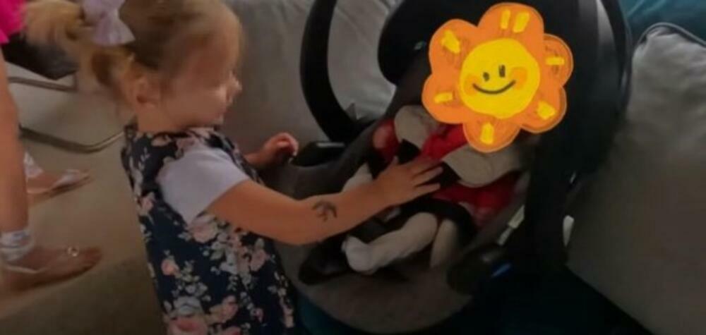 Prvi susret Lane i Mie