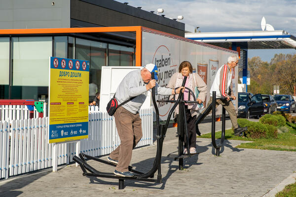 PENZIONERI, “NAKRIVITE KAPU” AKO ŽIVITE U OVOM DELU BEOGRADA: Dostupne su vam brojne PRIVILEGIJE, evo i koje