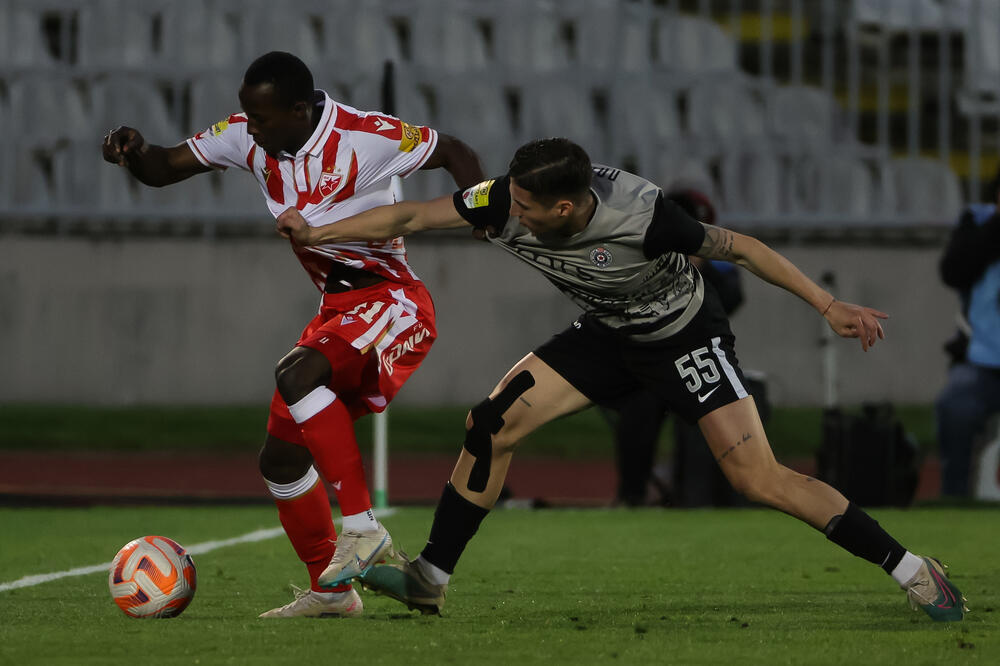 GLAVNI ARBITAR DERBIJA VEĆ SUDIO PARTIZANU I ZVEZDI! Večiti ostvarili sve tri pobede (FOTO)