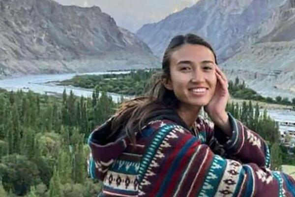 RODITELJI DEVOJKE KOJU JE HAMAS OTEO NEUTEŠNI, ŽELE SAMO OVO... Uznemirujući snimak kako MOLI ZA ŽIVOT obišao svet!