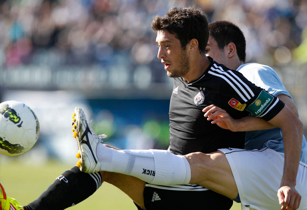 Eduardo Pašeko na utakmici protiv Rada u dresu Partizana