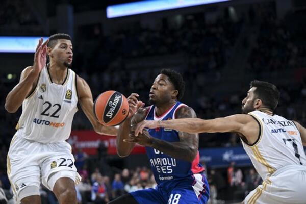 EFES NIJE ONO ŠTO JE BIO: Kampaco briljirao u pobedi Reala, Lesor pokazao klasu za prvi trijumf Panatinaikosa