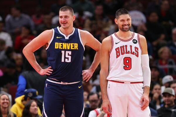 CELA SRBIJA SLUŠA NIKOLINE REČI! Traži samo malo razumevanja: Nisu igrale ni druge zvezde, pa nije bilo drame!