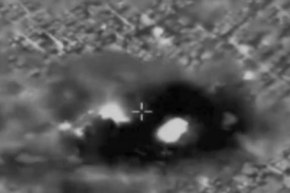 POGLEDAJTE KAKO IZRAELCI NEMILOSRDNO TUKU PO PALESTINCIMA: Objavljen snimak uništavanja u Gazi (VIDEO)