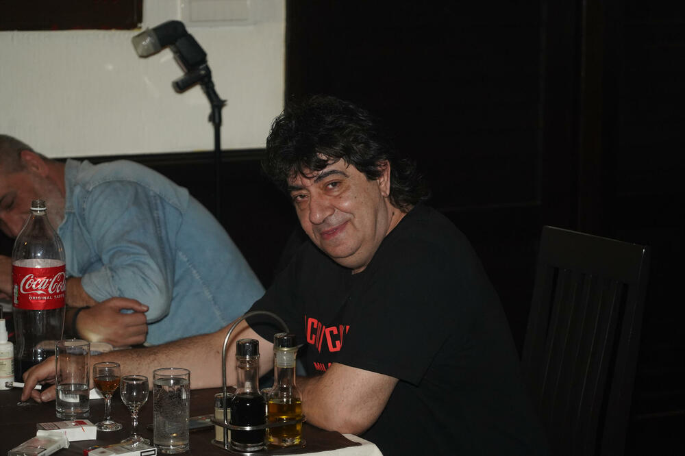 KADA JE OŽENIO 3 DECENIJE MLAĐU O STEVI SU SVI BRUJALI: Ove INFORMACIJE o njemi niste ni slutili