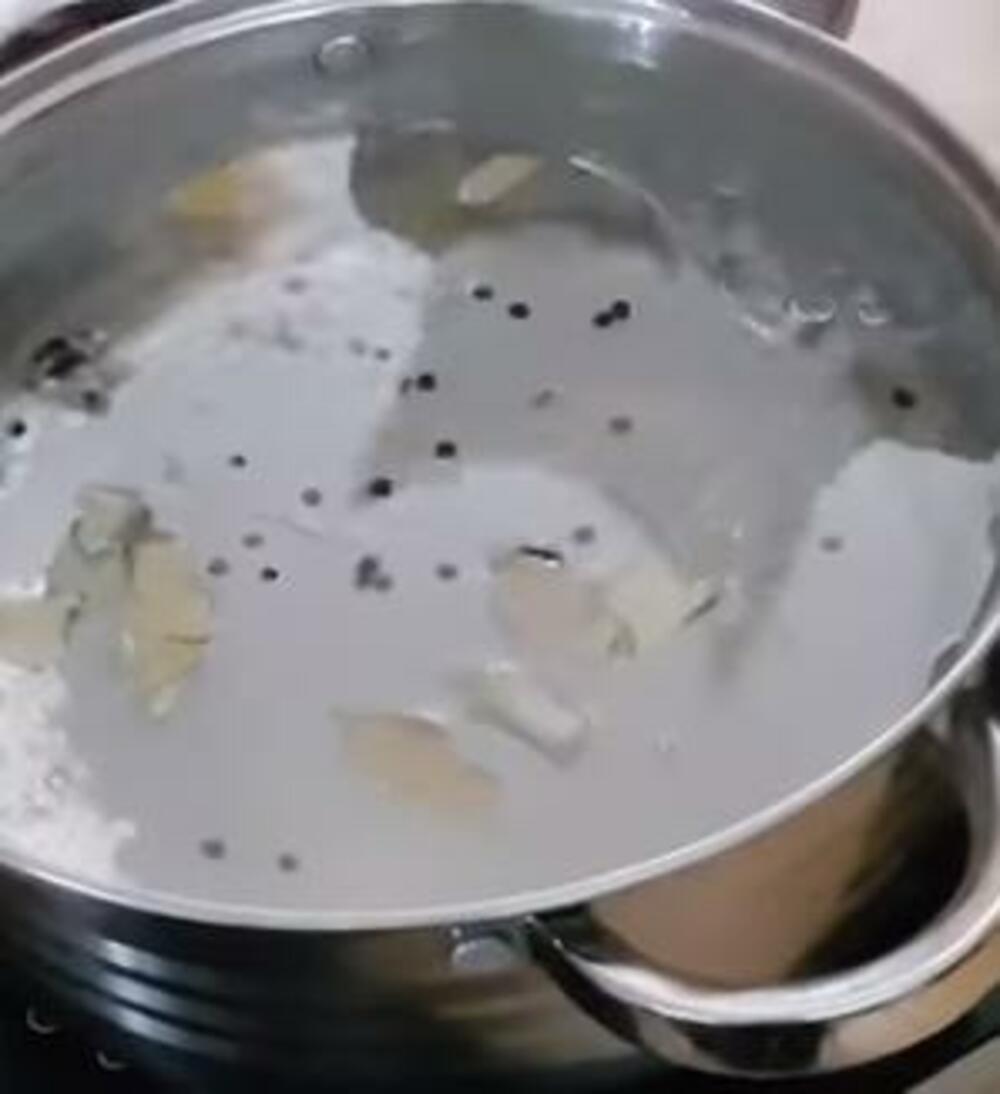 Šerpa sa vodom za barenje paprika