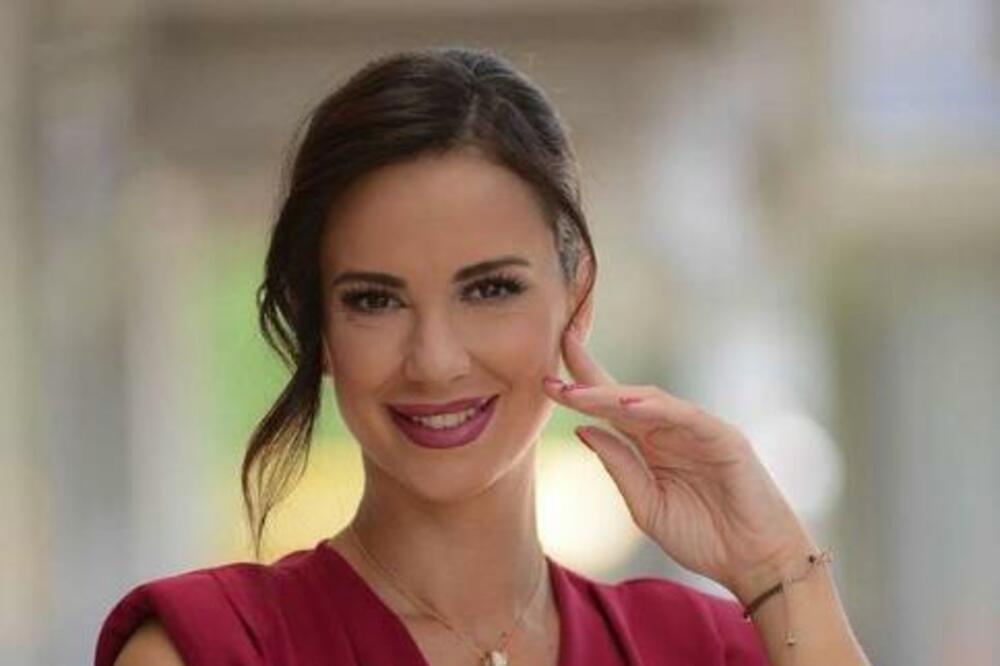 ALEKSANDRA GUDELJ OTKRILA RECEPT ZA PODVARAK SA KOLENICOM: Kada vidite koliko se LAKO PRAVI odmah ćete ga SPREMITI