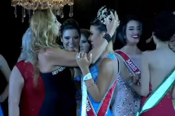 NEVEROVATNA DRAMA NA KRUNISANJU MISICE: Umesto da slavi, JEDVA izvukla ŽIVU GLAVU - nezapamćen SKANDAL (VIDEO)