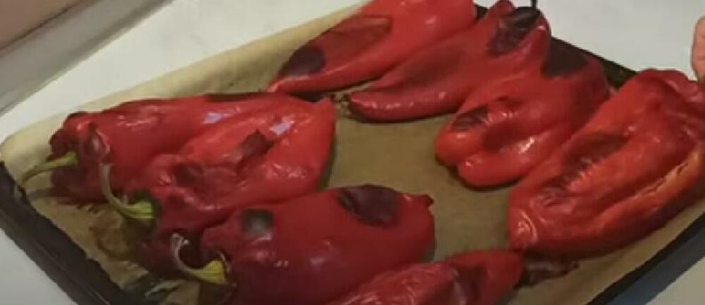 Pečene crvene paprike iz rerne