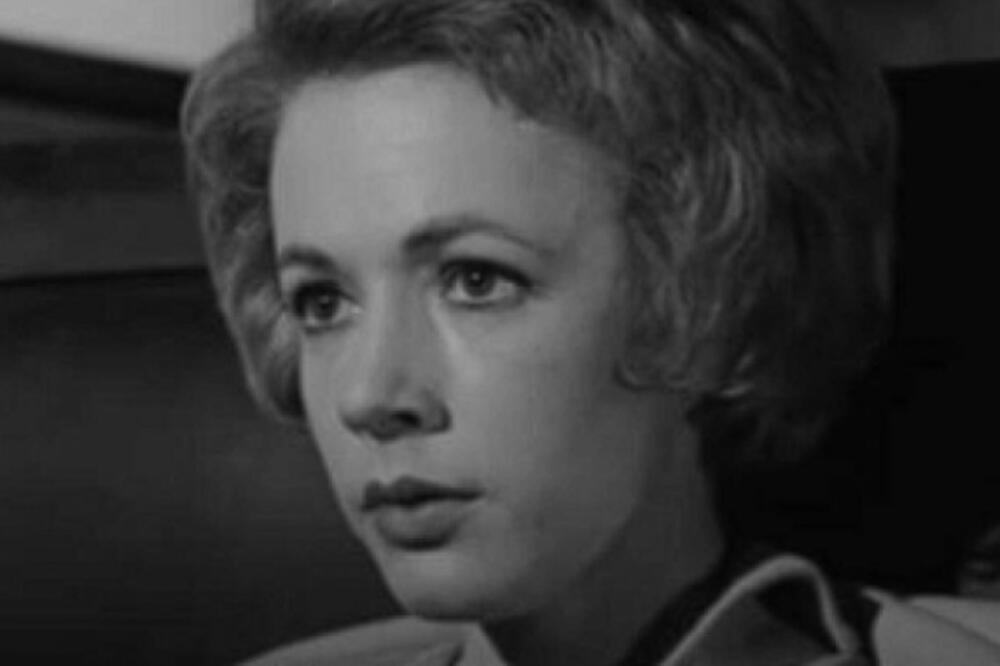 UMRLA ČUVENA PAJPER LORI