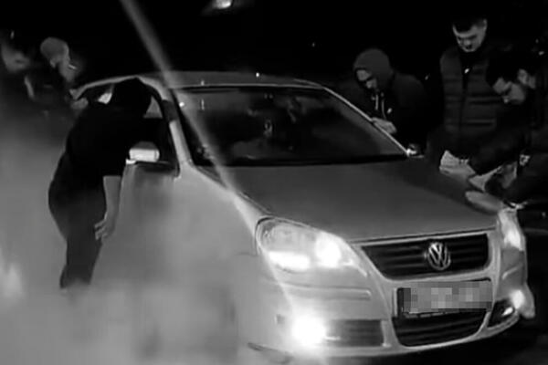 "FALIĆEŠ MI ZNAM": Drugari se oprostili od mladog Novosađanina na originalan način, TUGA DO NEBA! (VIDEO)