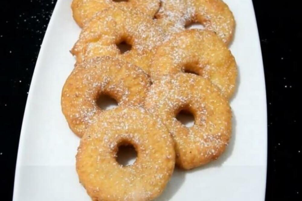 NAJBOLJI STARI RECEPT ZA PRŽENE JABUKE: Ovakav SLATKIŠ nemaju ni u pekarama, zovu ih ČAK OVAKO