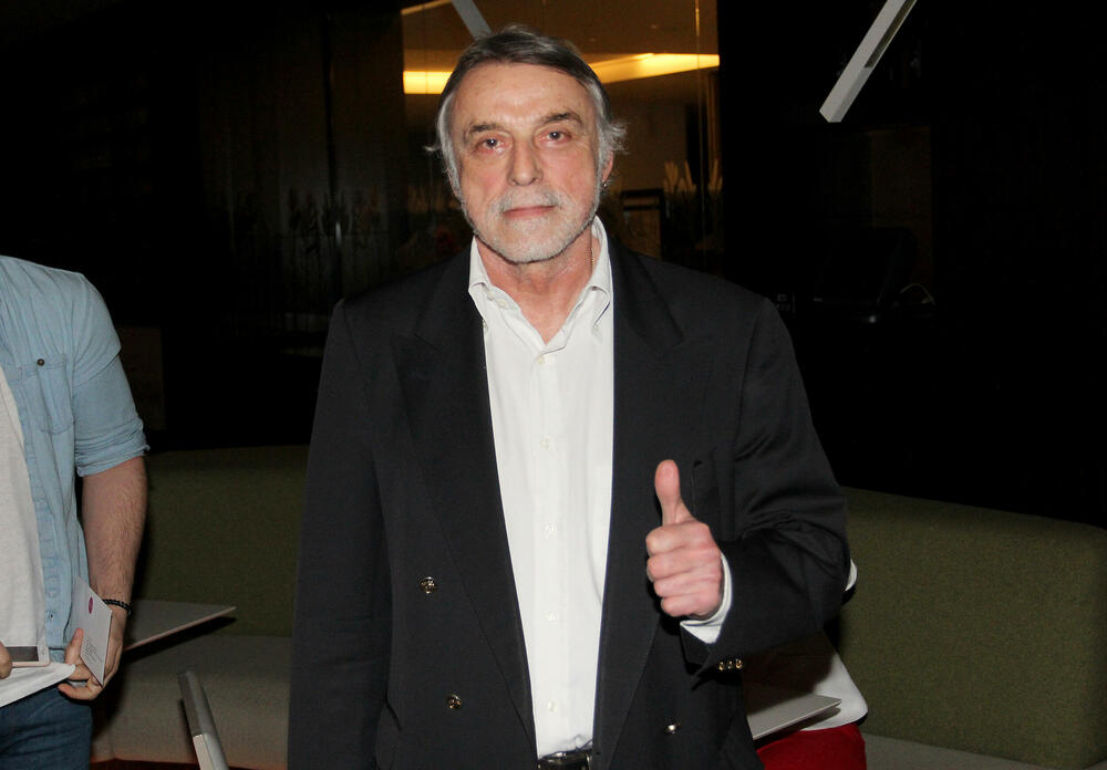  Uplovio je u ugostiteljske vode u kojima i dalje dobro pliva