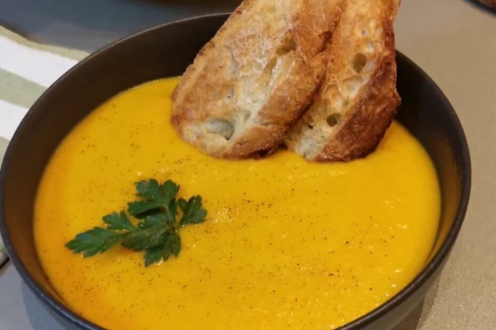 Topla, ukusna i dobra za stomak: Krem čorba od pečene bundeve je idealna za hladne dane, recept je baš lak